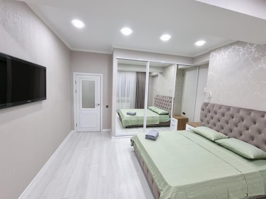 Grand Excelent New Ultra Central Apartments Кишинев Екстериор снимка