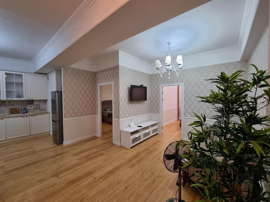 Grand Excelent New Ultra Central Apartments Кишинев Екстериор снимка