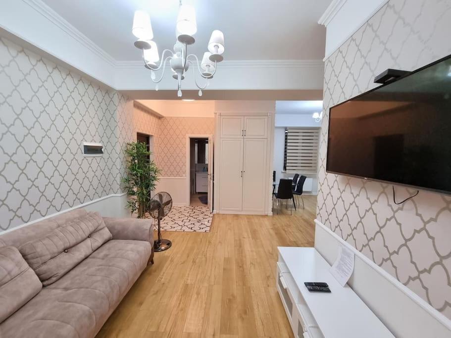 Grand Excelent New Ultra Central Apartments Кишинев Екстериор снимка