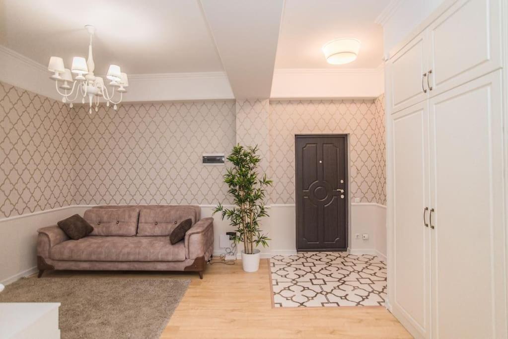 Grand Excelent New Ultra Central Apartments Кишинев Екстериор снимка