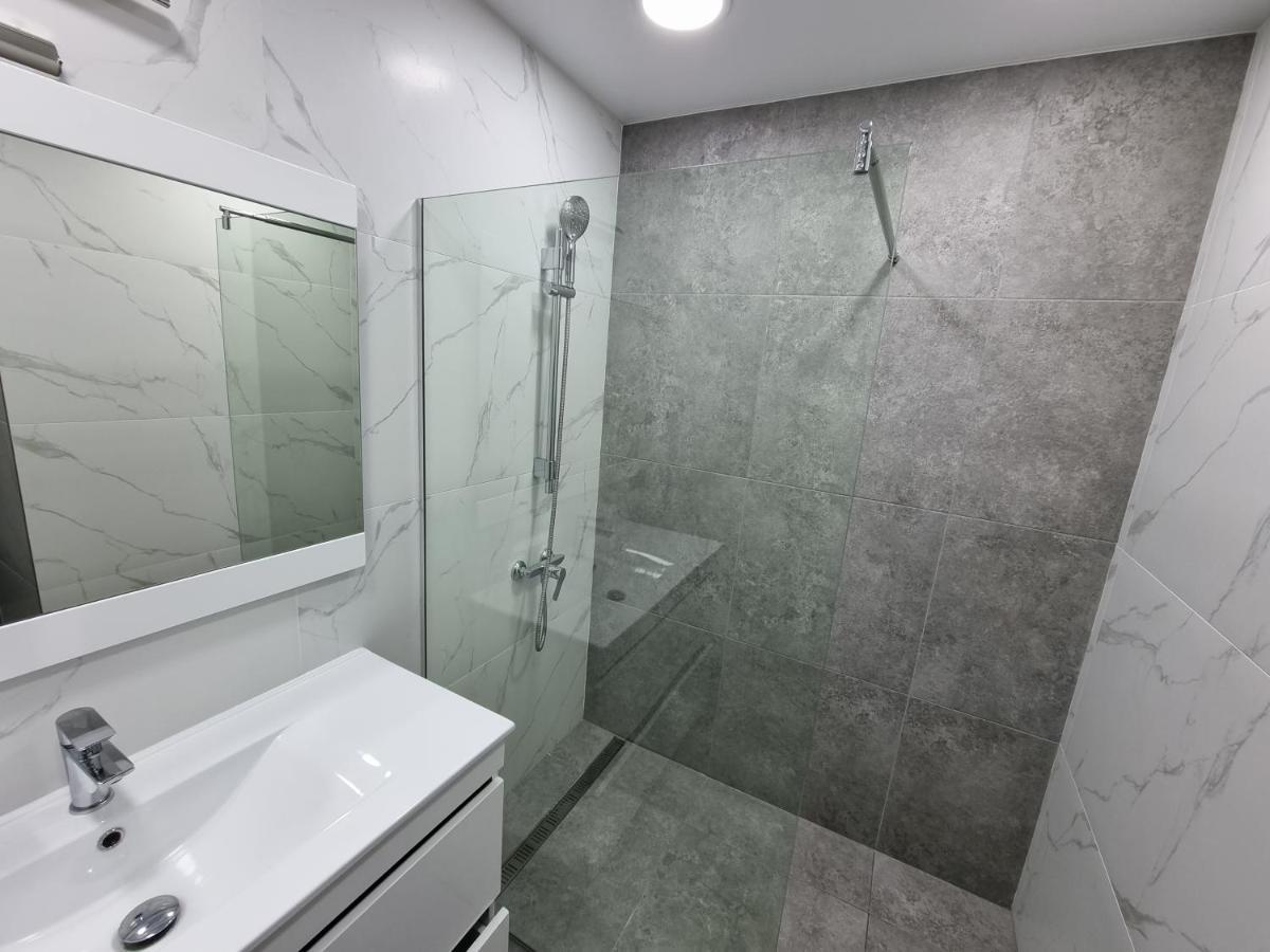 Grand Excelent New Ultra Central Apartments Кишинев Екстериор снимка
