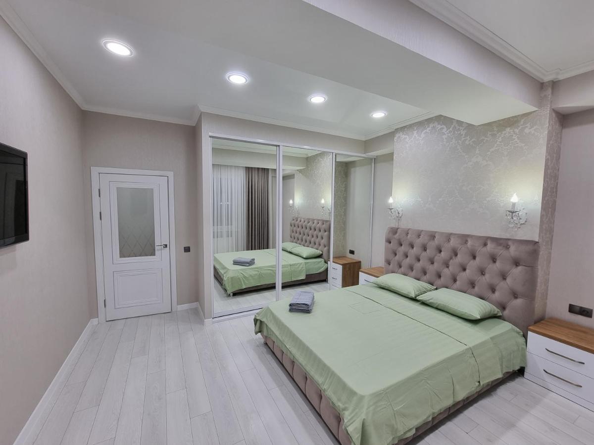 Grand Excelent New Ultra Central Apartments Кишинев Екстериор снимка